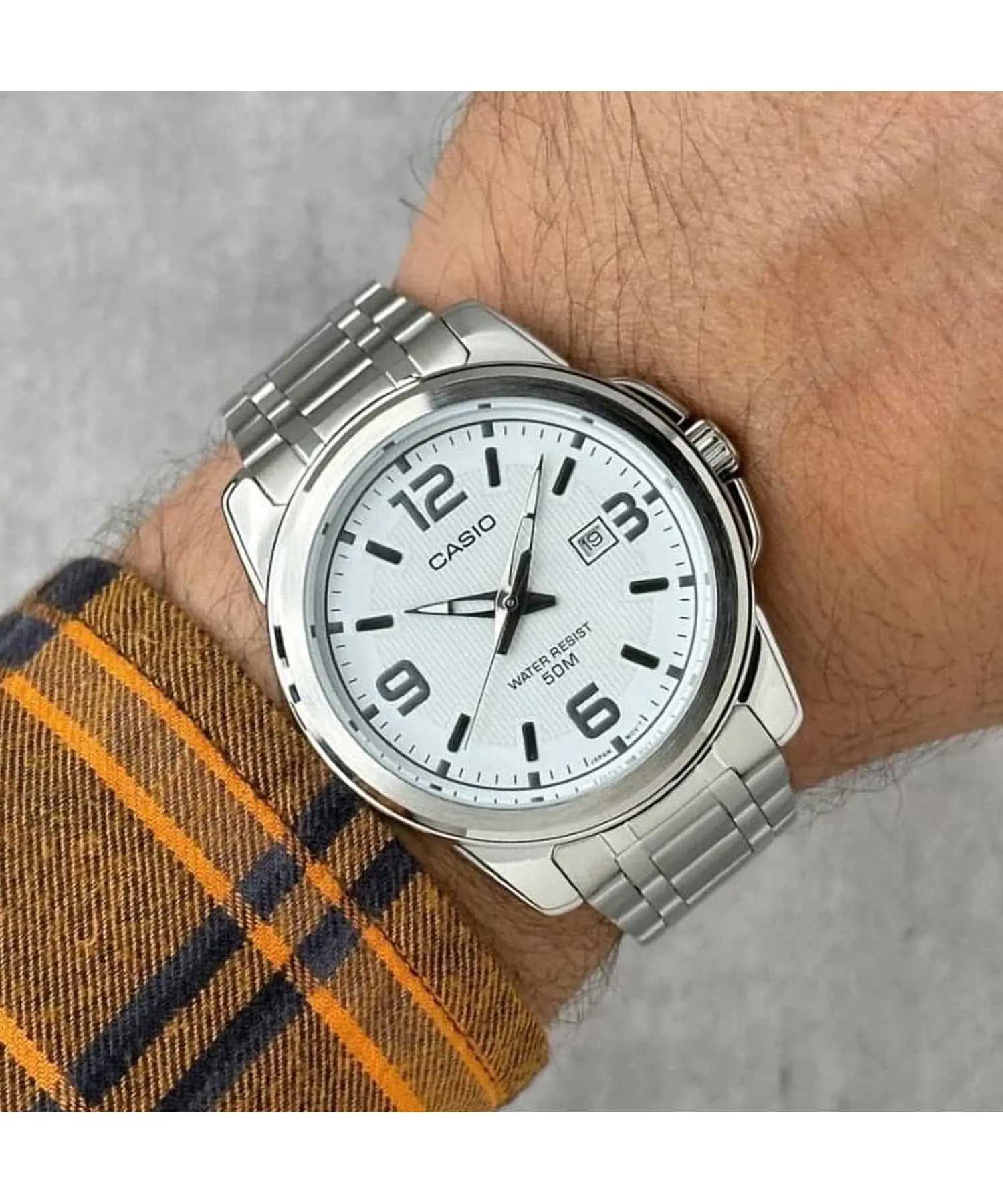 عکس روی مچ MTP-1314D-7AVDF