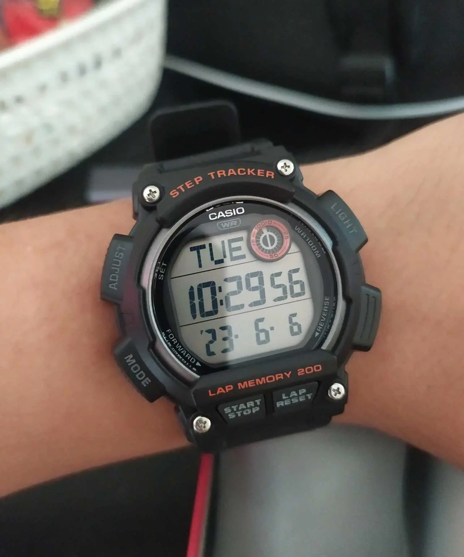 عکس روی مچ WS-2100H-1AVDF